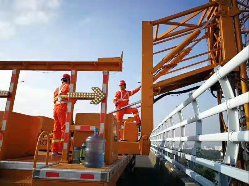 桥梁检测专业公司-武汉新顺畅路桥养护，专注桥梁检测数十年技术水平一流